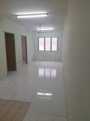 Apartment Lestari (Damansara Damai) 1