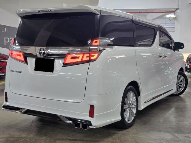 Toyota VELLFIRE 2.5 F/SPEC FACELIFT MODELISTA KIT - 2