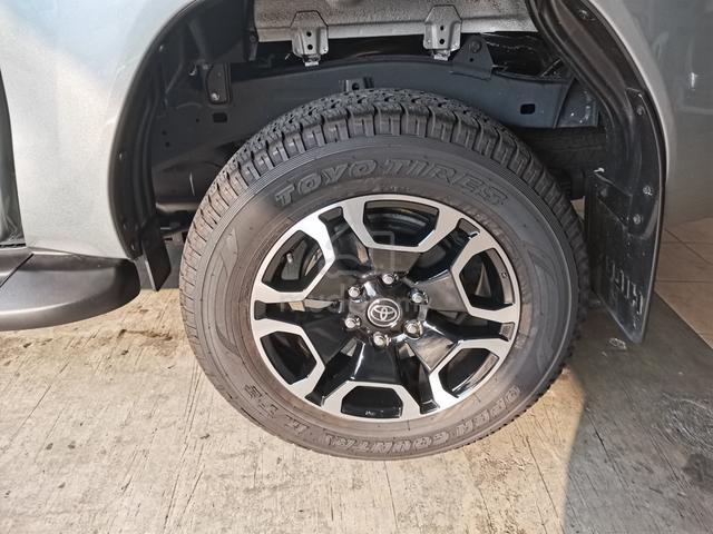 2025 Toyota HILUX 2.4 V FACELIFT (A)1880KM MIL - 5