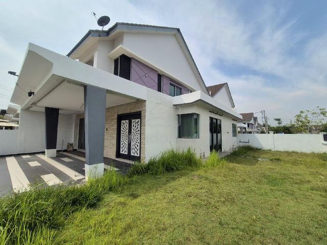 CORNER LOT🔥 Semi D Cluster 2 Storey Bayu Suria Bandar Puncak Alam 1