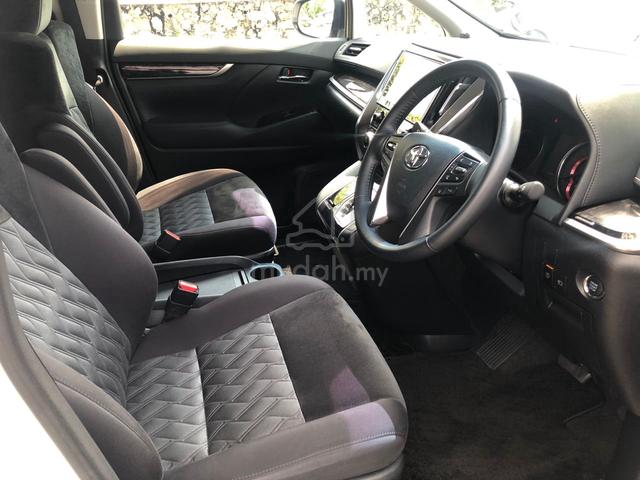 TOYOTA ALPHARD 2.5cc S 8 SEATERS YEAR 2022 - 3