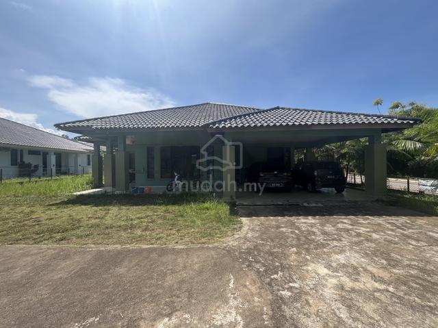 Like New Bungalow Corner Lot Jeram Estate Kuantan Pahang 1