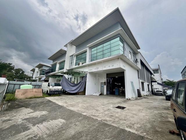 Kempas Utama 1.5-Storey  Semi D Factory 1