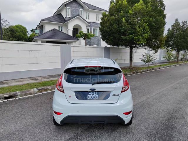 2015 Ford FIESTA 1.5 SPORT (A) - 4