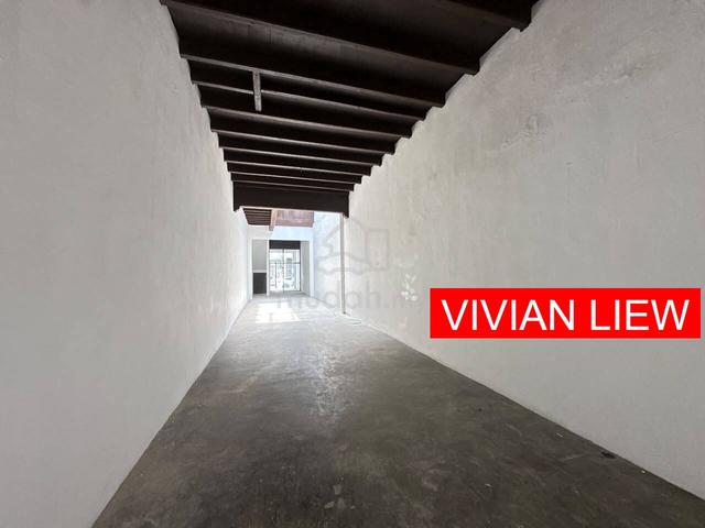 2 Storey Heritage Shophouse Lebuh Victoria Georgetown Rent 1