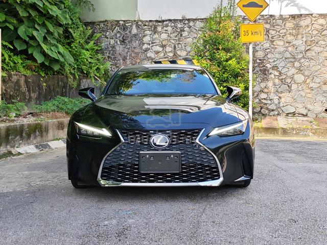 2021 Lexus IS300 2.0 (A) Version L, Dark wood - 2