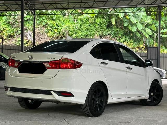 2017 Honda CITY 1.5 E GM6 FACELIFT (A) LOAN / CASH - 3