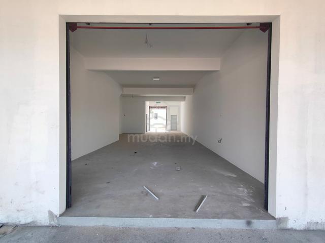 New Double Storey Shop Promotion 22x70 at Botani 5