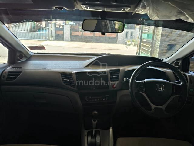 2013 Honda CIVIC 1.8 S (A) - 4