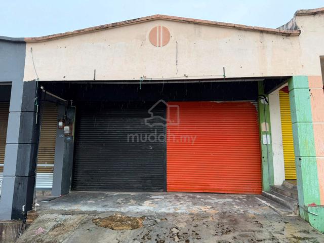 Kedai Untuk Disewa – Lokasi Strategik di Durian Tunggal, Melaka 1