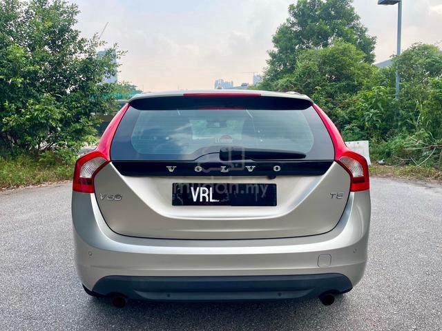 Volvo V60 2.0 T5 1 TGN ORI KM NICE CONDITION 9/10 - 4