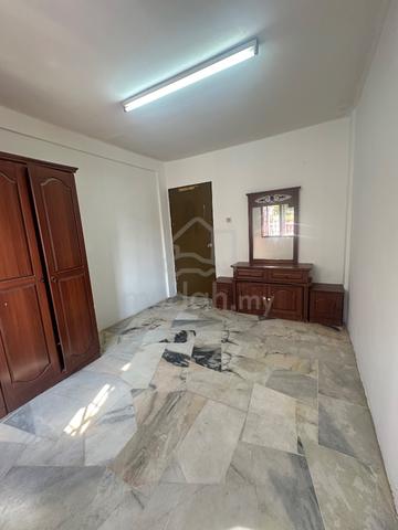 Flat PKNS Seksyen 7 Shah Alam 1