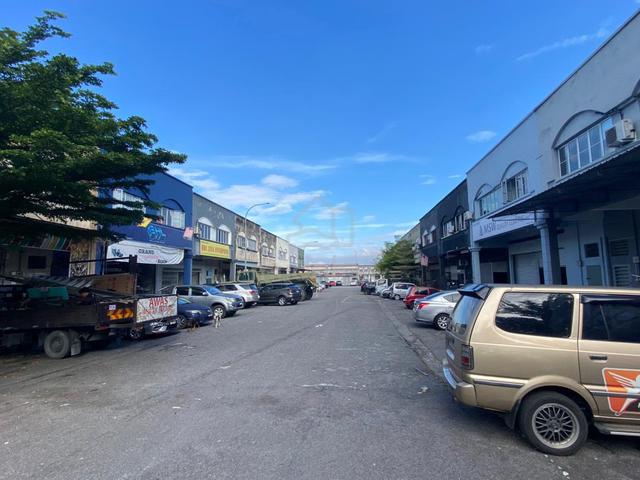 1.5 Storey Factory @ Bandar Teknologi For Sales 1