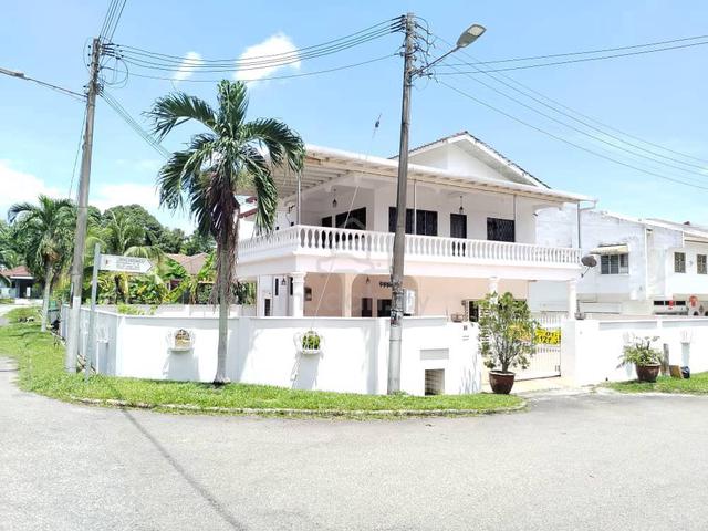 Corner lot 🏡 Bungalow@ Taman Loop, Seremban 1