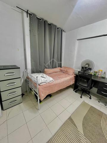 Bilik sewa wanita 1