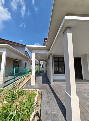 Banting Mahkota Single Storey Terrace House Endlot Basic Unit 1