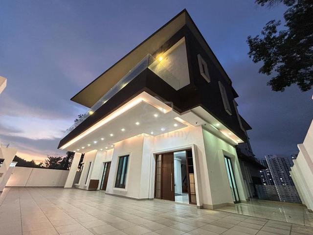 Damansara Height Bungalow - Fully Renovated 1