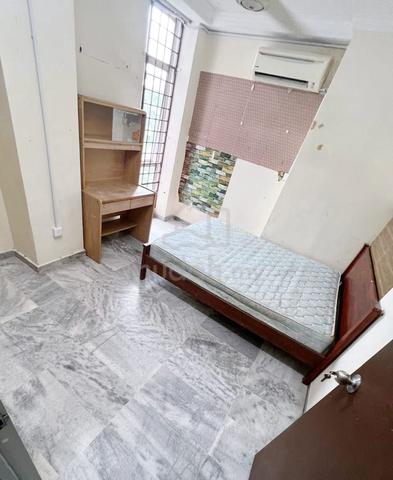 Condominium Ridzuan Middle Room Rent 1