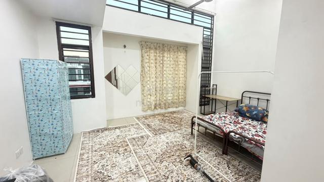 Bilik Master Taman Saujana Klia Untuk Disewa Lelaki -Kota Warisan 1