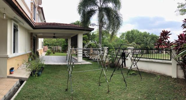 Corner Semi-D with Big Land, Bukit Sungai Long 1, Bandar Sung Long 1