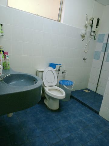 Master room near KL EAST mall/LRT 2
