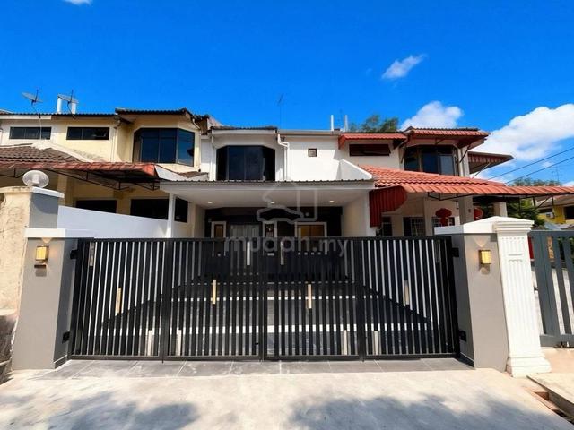 Large Double Storey Terrace@ Jalan Anggerik 1/5 Taman Anggerik, Kempas 1