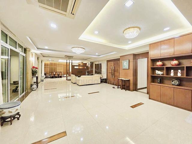 H Residence (Pulau Tikus) 1