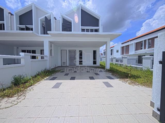 30x65 Sqft End Lot Teres 2 Tingkat Aderyn Setia Alam Sari Kajang 1