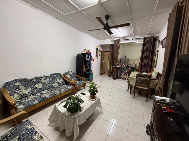 Pangsapuri Flora I 1
