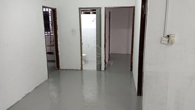 Flat Sri Lanang (Desa Tebrau) 4