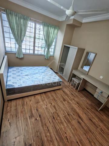 Bayan Lepas Room For Rent-Putra Place Condo 1