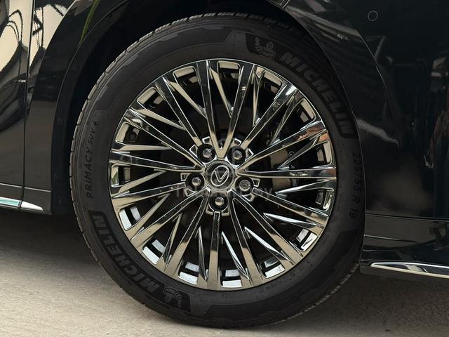 [Black Int] 2024 Lexus LM 2.4 500H VERSION L (A) - 3