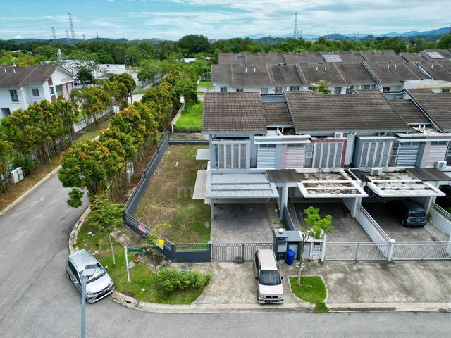 CORNER LOT Double Storey Eriza Elmina Garden Shah Alam 1