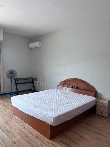 Master Bedroom for Rent @ Ing Liing Residence, Bintulu 1