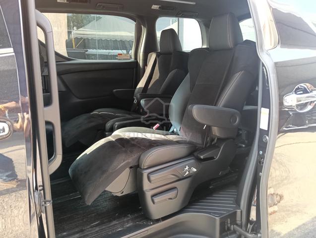 2021 Toyota ALPHARD 2.5 S TYPE GOLD II (A) - 4