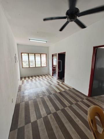 Sri Dahlia Apartment 1