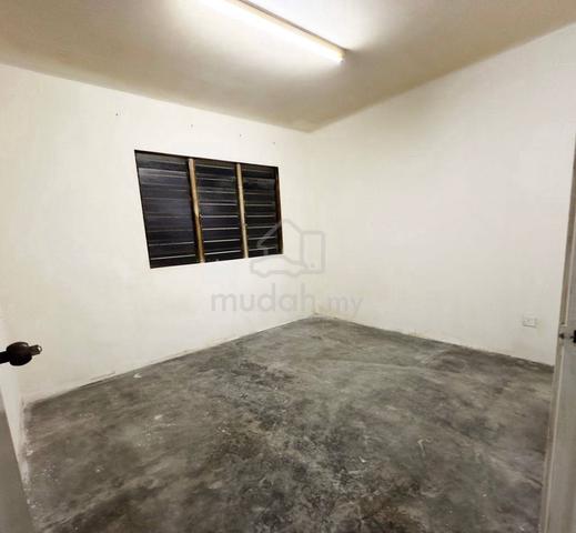 Seroja Apartment 1
