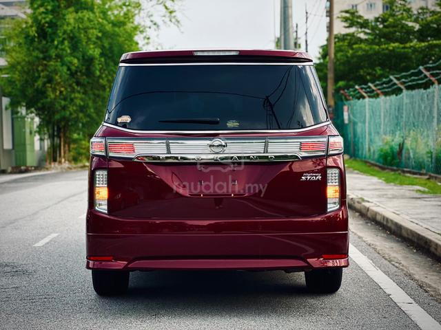 2022 Nissan ELGRAND 2.5 Premium Full Leather - 4