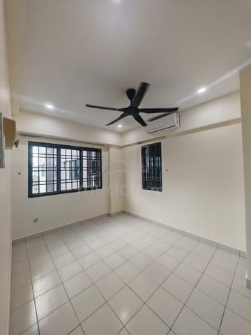 Danga View Apartment 1