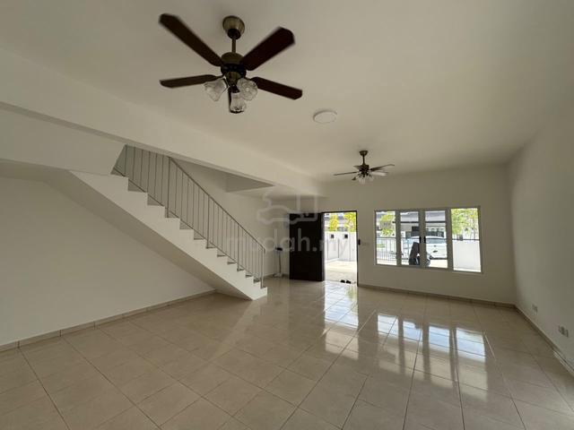 Below Market End Lot M Senyumia Double Storey In Salak Tinggi Sepang 1