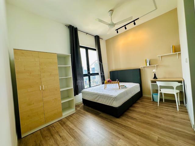 Premium Master Room to Rent. 4 mins walking distance to Monorail stat 1