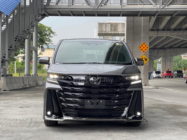 BLACK INTERIOR 2025 Toyota VELLFIRE 2.4 Z PREMIER - 2