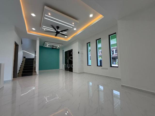 Jalan Bayu 2Stry Corner Lot Bandar Seri Alam 1