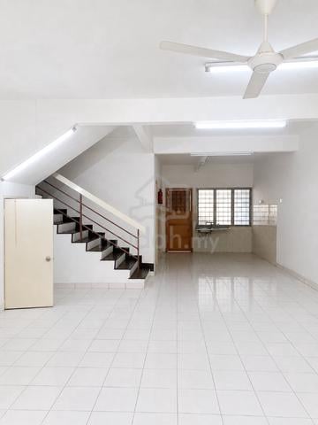 2 Storey Terrace House, Taman Bukit Emas, Seri Kembangan 1