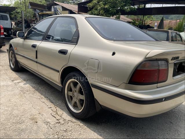 Honda ACCORD SV4 2.0 EXI (M) - 4