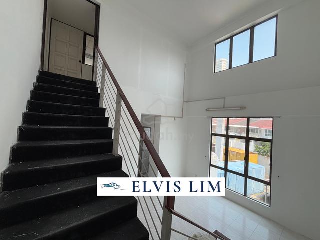 Solok Lunas 2.5 Storey House Corner lot Pulau Tikus Terrace 3