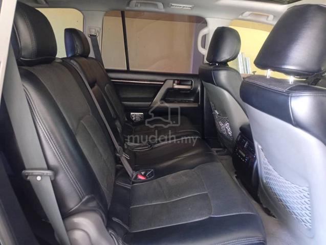 Toyota Land Cruiser 4.6 (A) Petrol 2010/2014 - 5