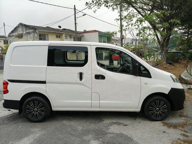 2022 Nissan NV200 1.6 (M) Semi Panel Van - 5