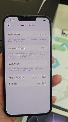 iPhone 17e 256GB - photo 2 of 2