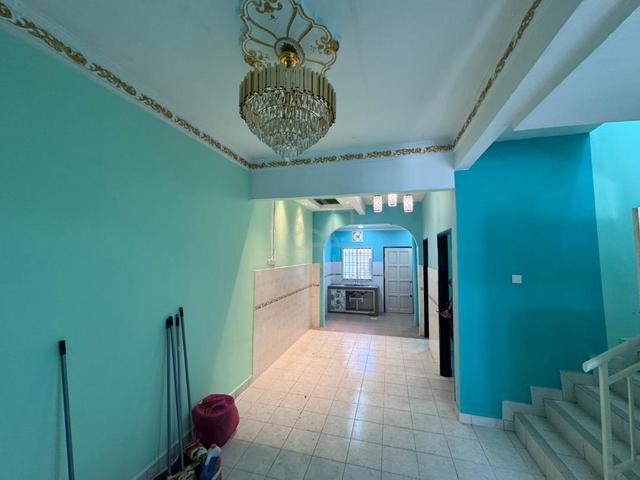 AAA FULL LOAN Bandar Seri Alam Double Storey Terrace 20x60sqft 1